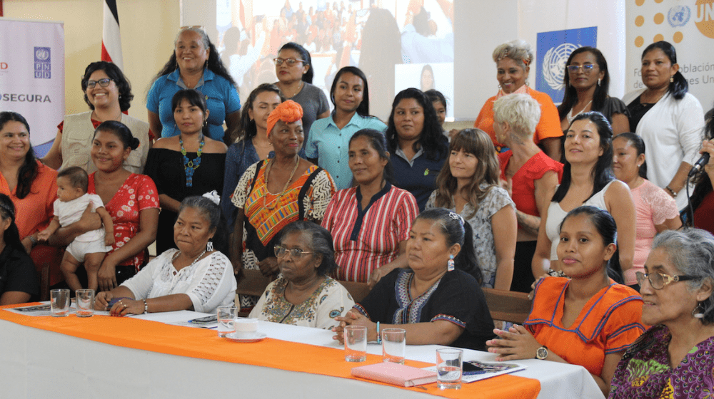 Más de 40 mujeres de diversas organizaciones de Talamanca, trabajaron en la Agenda