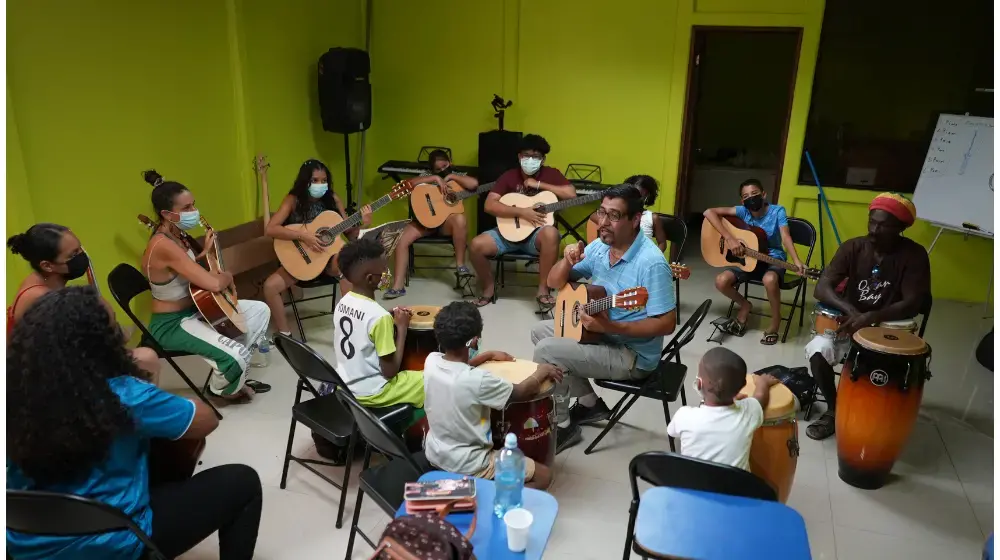 Escuela de Música abre en Cahuita para enseñar música, calypso y habilidades para la vida a niños, niñas y adolescentes del Caribe Sur