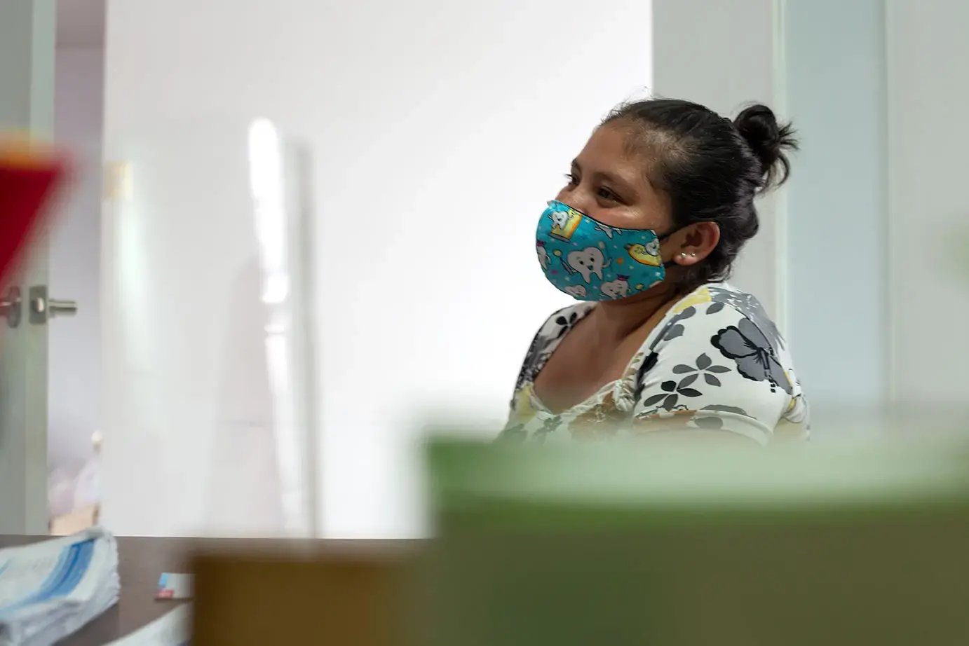 Mujeres sin seguro social reciben métodos anticonceptivos durante pandemia